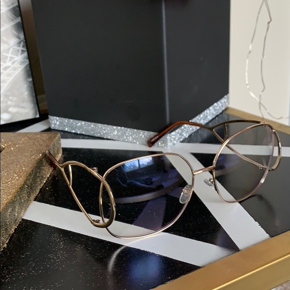 Clear Gold Rim Sunglasses - Picture 2 of 4